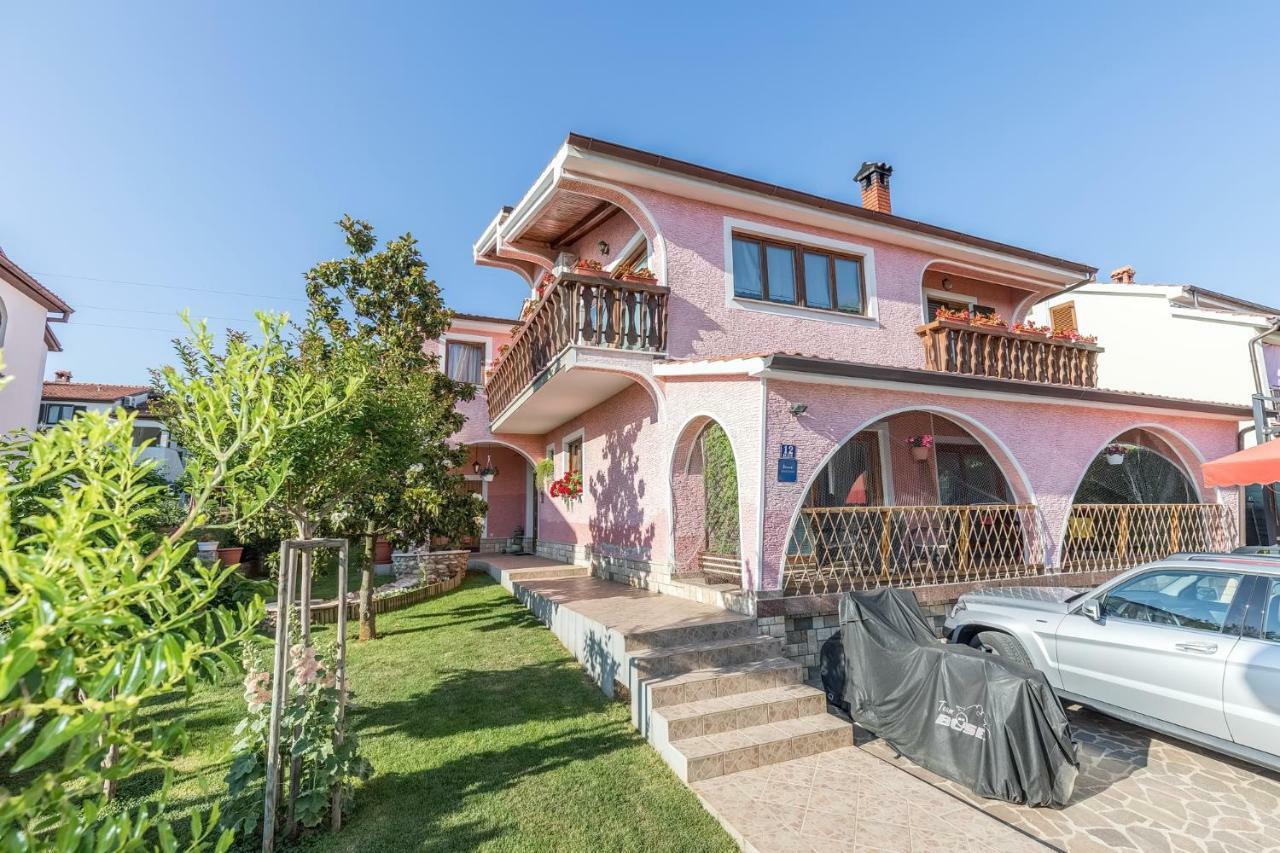 Apartments Darinka Πόρετς Εξωτερικό φωτογραφία
